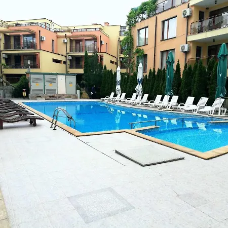 Apartament Modern With Pool & Balcony By Flat Mаnаger *