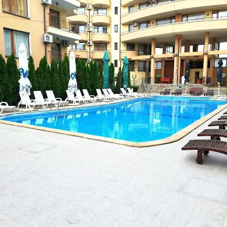 Apartament Modern With Pool & Balcony By Flat Mаnаger *