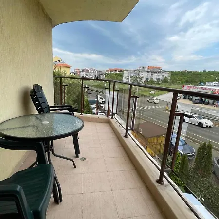 Apartament Modern With Pool & Balcony By Flat Mаnаger